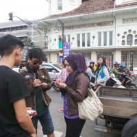 Kompak, Suami Istri Tulis Harapan Buat Kota Bandung